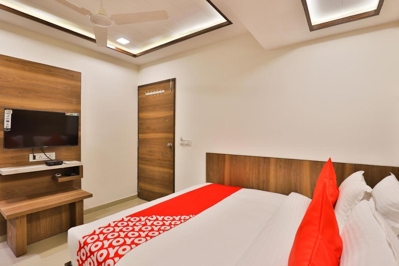 Oyo 24950 Hotel Shree Balaji Residency Ahmedabad Eksteriør billede