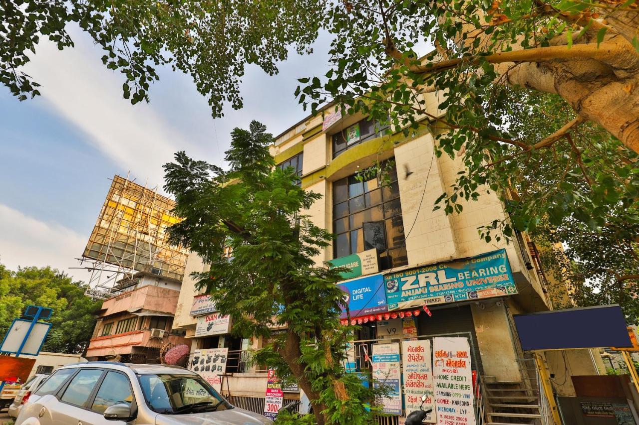 Oyo 24950 Hotel Shree Balaji Residency Ahmedabad Eksteriør billede