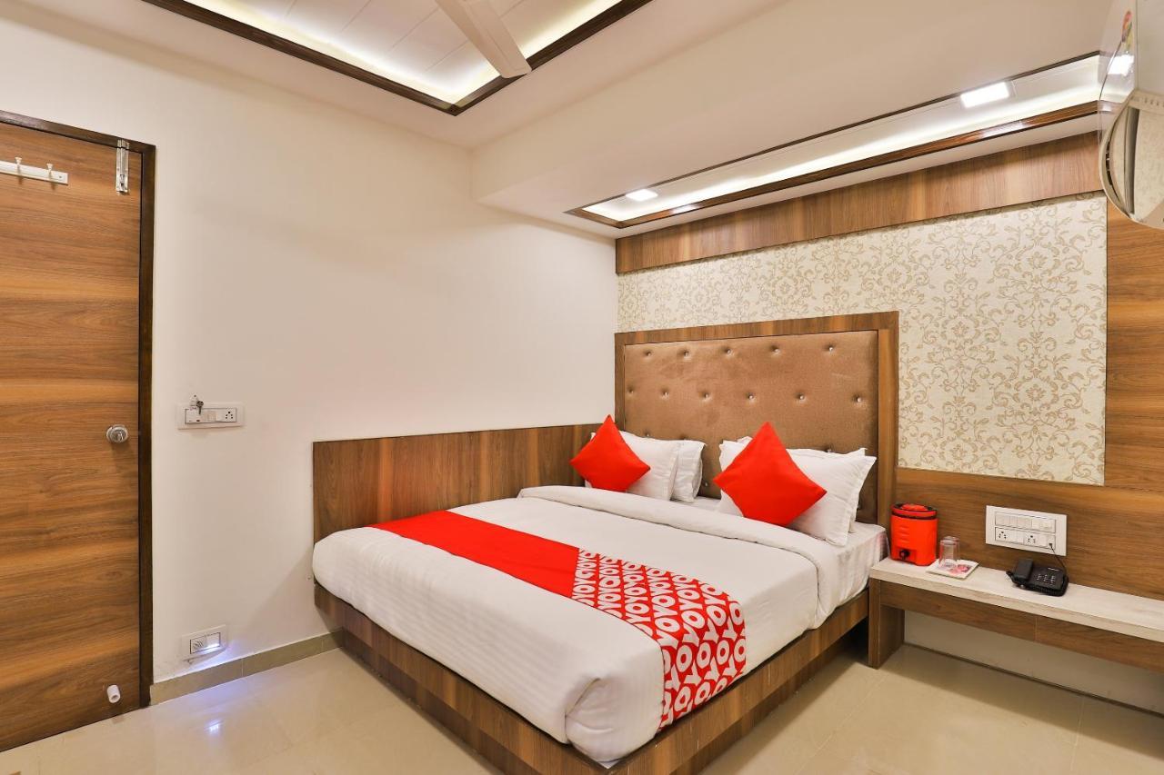 Oyo 24950 Hotel Shree Balaji Residency Ahmedabad Eksteriør billede
